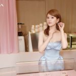 Zhao Lusi Likes Post Criticizing Her Agency, Sparking Internal Conflict Speculation